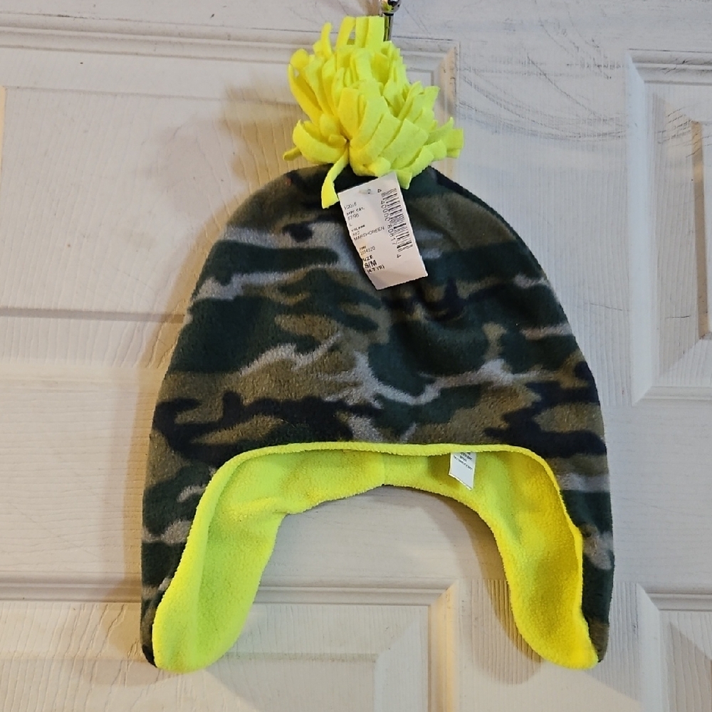 THE CHILDREN'S PLACE FLEECE CAMO HAT: NEW WITH TAGS: SIZE S/M